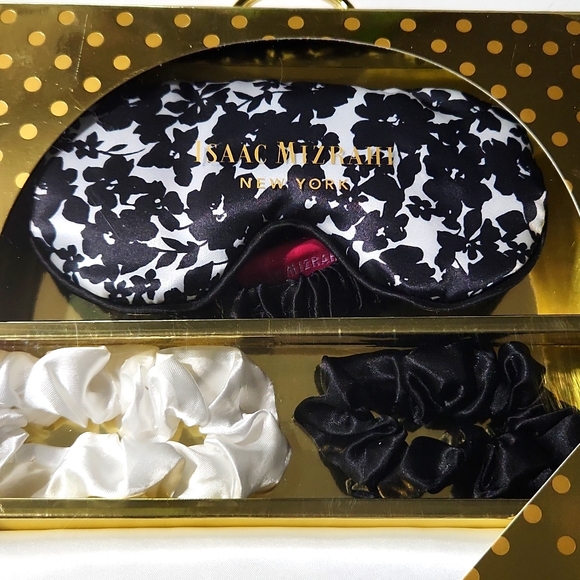 NEW! Isaac Mizrahi Anti-Aging Satin Sleep Set - Picture 2 of 8